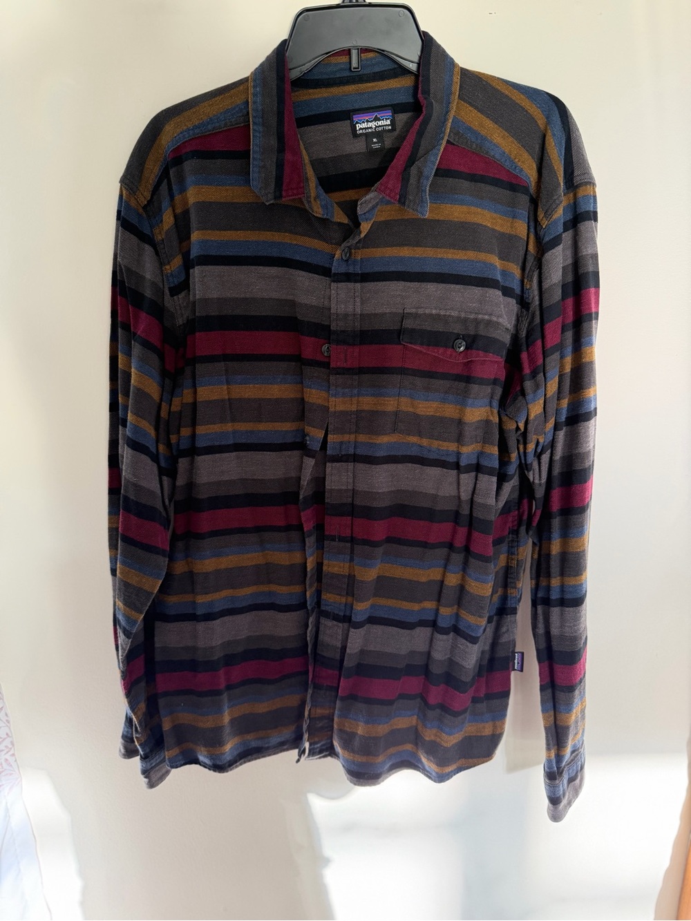 Patagonia Organic Cotton Men’s XL Striped Long Sleeve Button Up Shirt Multicolor